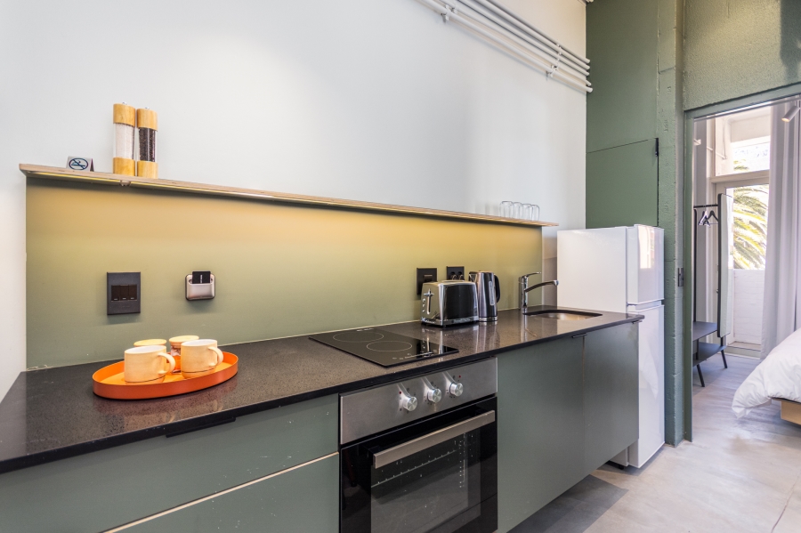 1 Bedroom Property for Sale in Gardens Western Cape